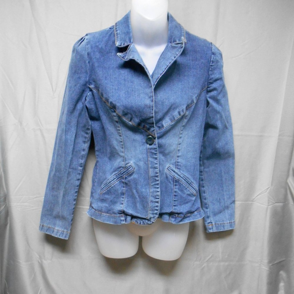 Forever 21 medium wash denim blazer small